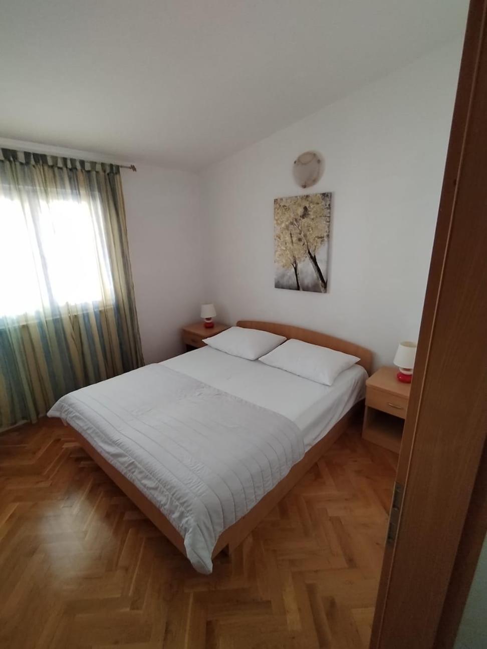 Apartmani Ljubo Primošten Exterior foto