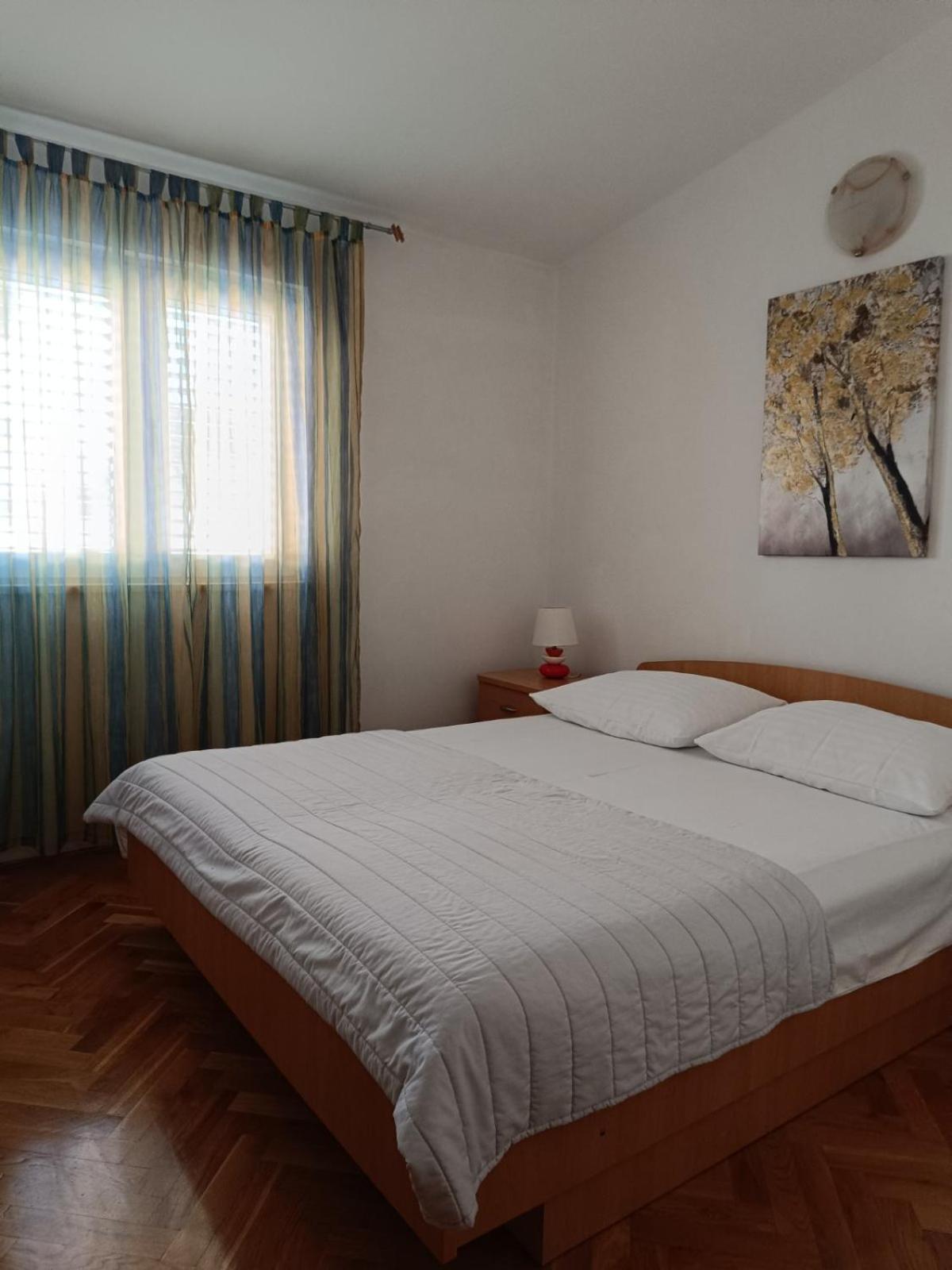 Apartmani Ljubo Primošten Exterior foto