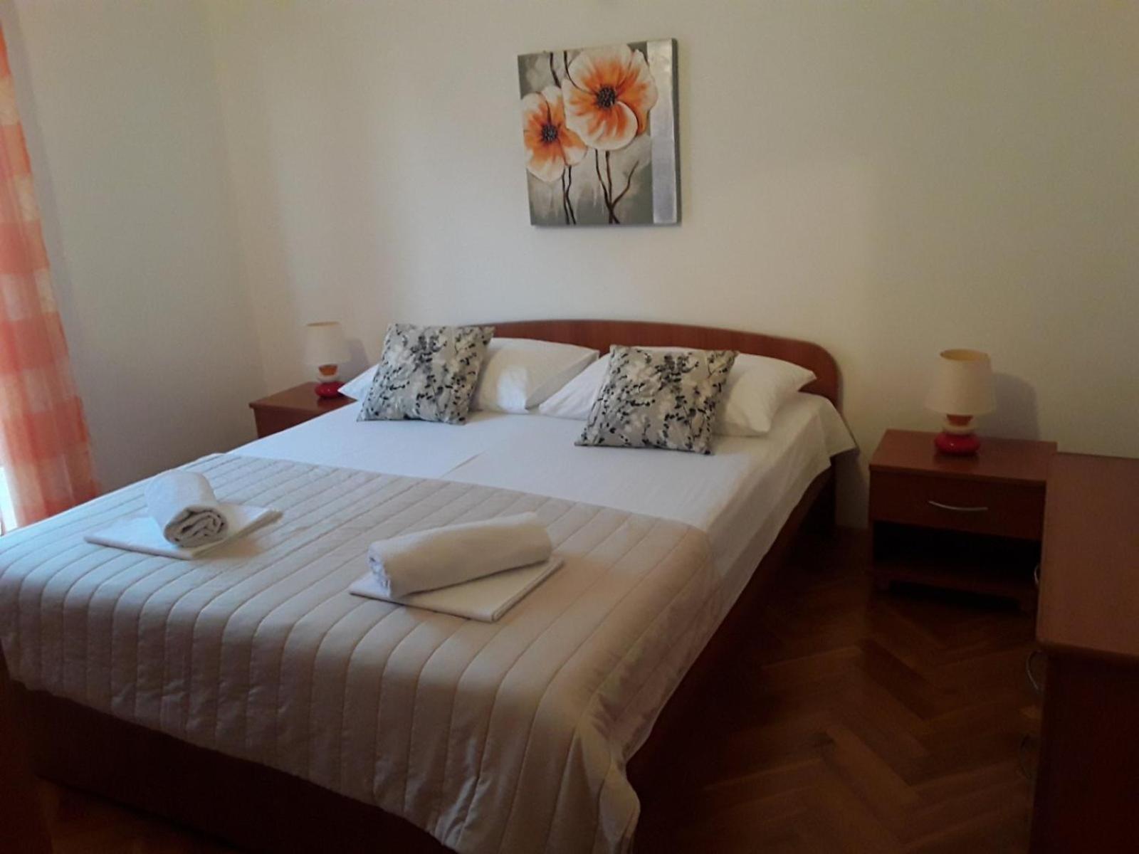 Apartmani Ljubo Primošten Exterior foto