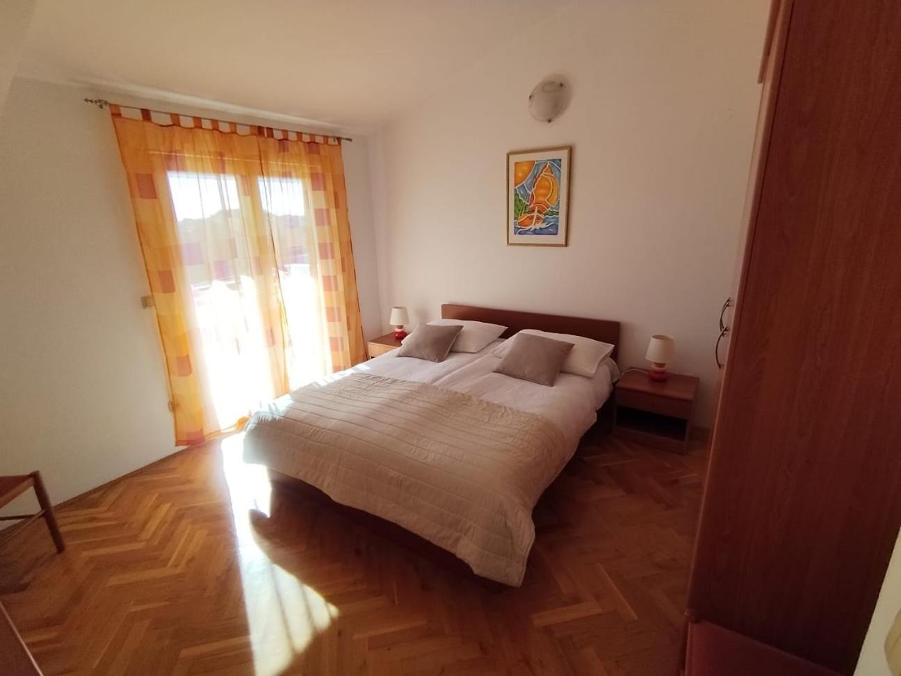 Apartmani Ljubo Primošten Exterior foto