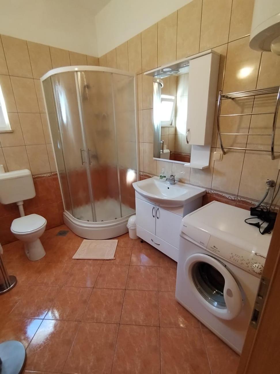 Apartmani Ljubo Primošten Exterior foto