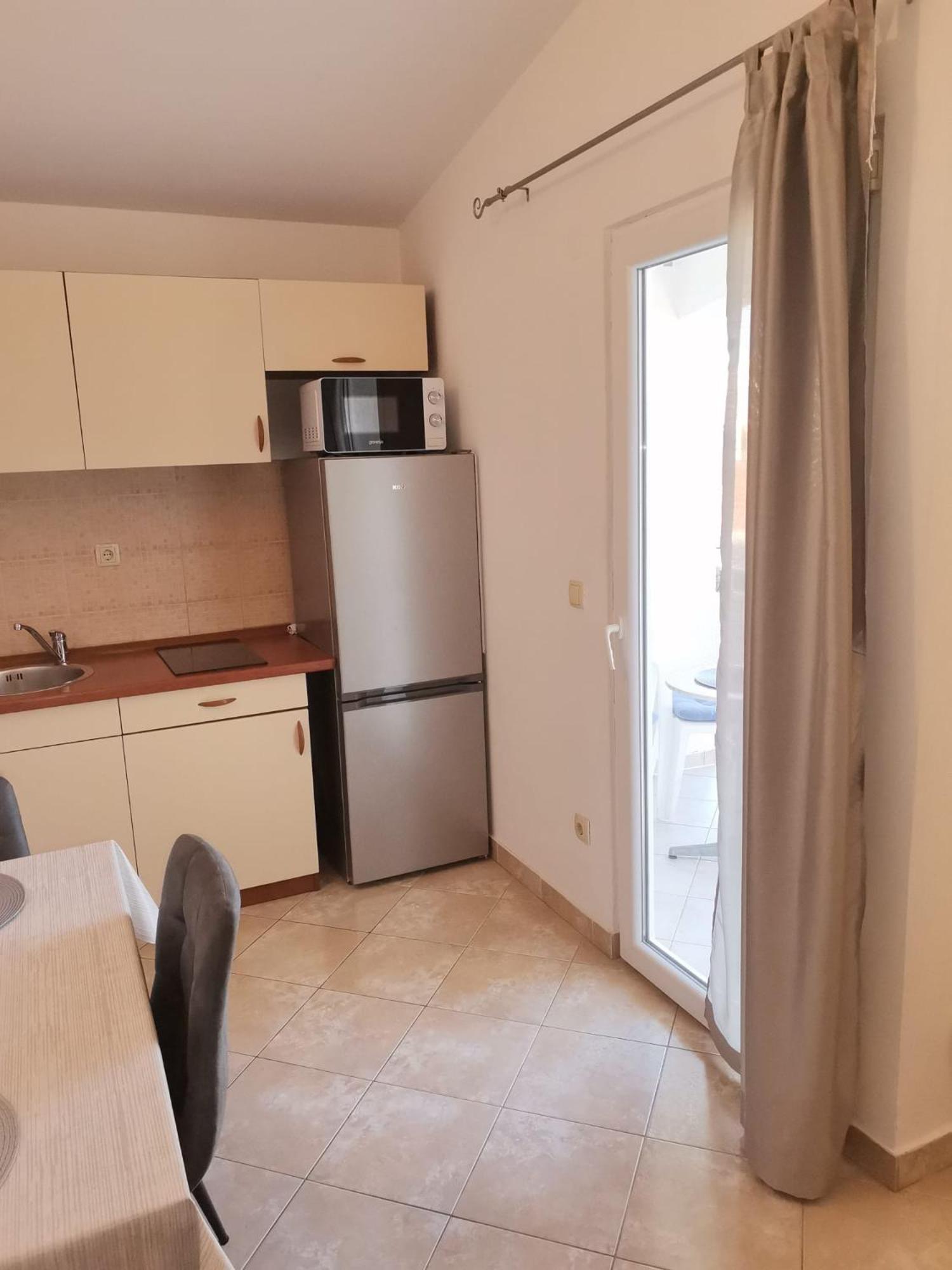 Apartmani Ljubo Primošten Exterior foto
