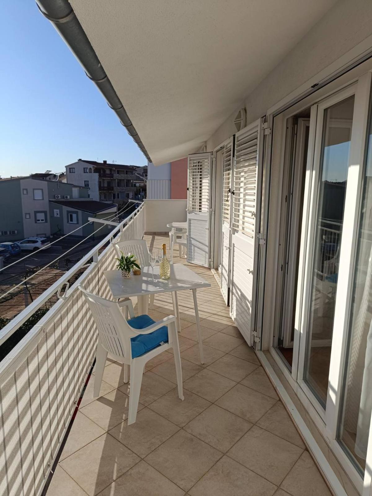 Apartmani Ljubo Primošten Exterior foto