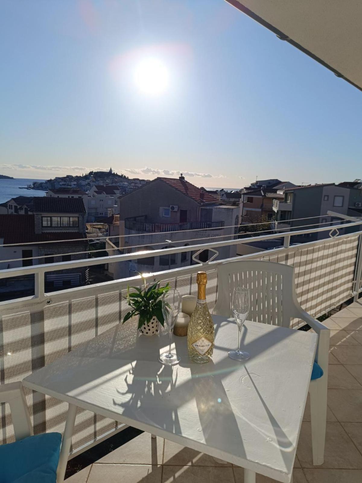 Apartmani Ljubo Primošten Exterior foto