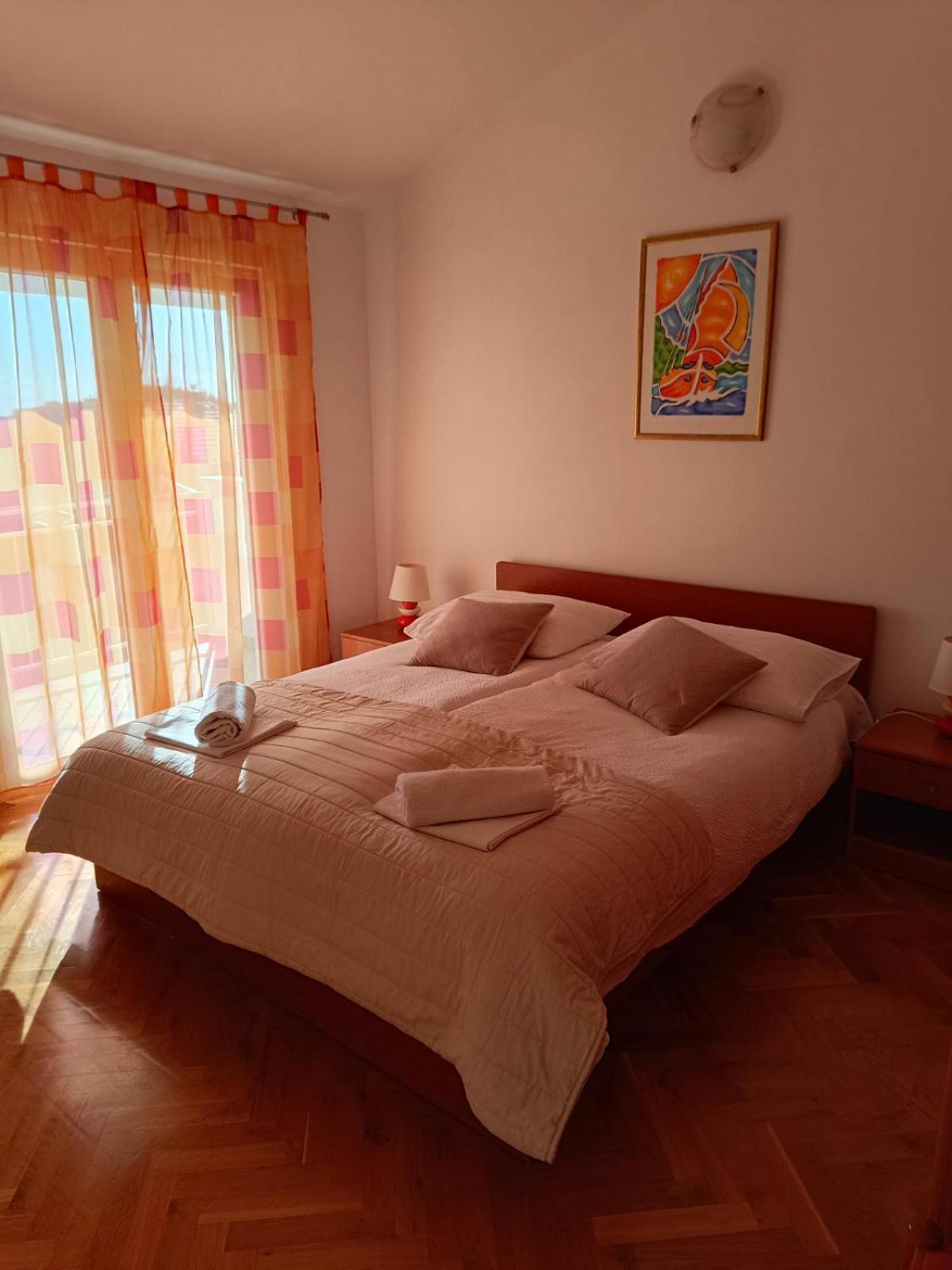 Apartmani Ljubo Primošten Exterior foto